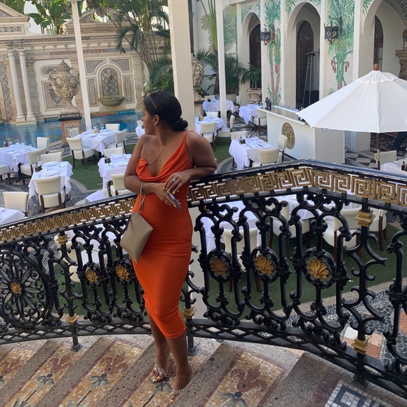 Meet your Posher, Natalie - Picture 4 of 4